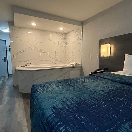 The Wayne Inn Bagian luar foto