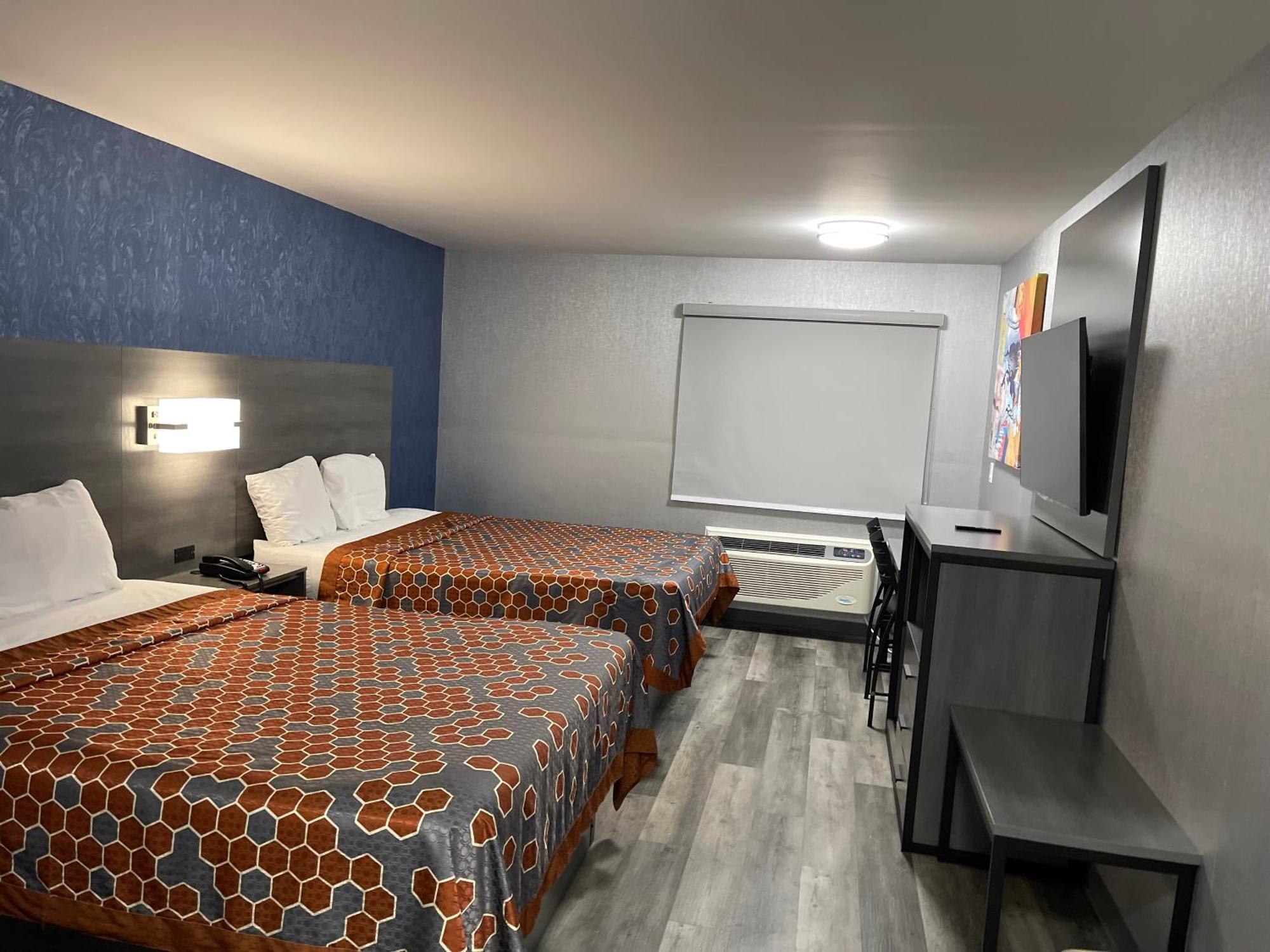 The Wayne Inn Bagian luar foto