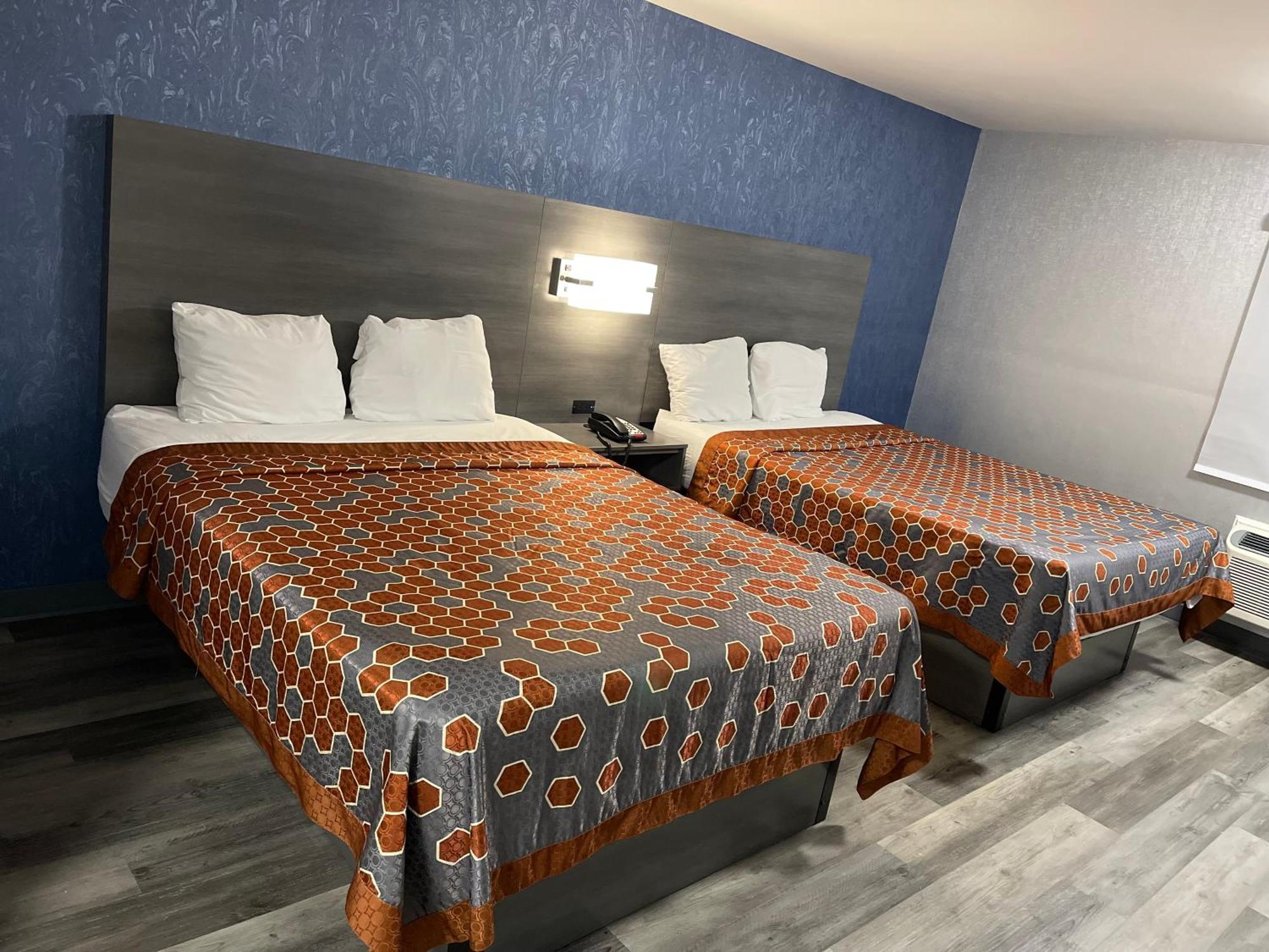 The Wayne Inn Bagian luar foto